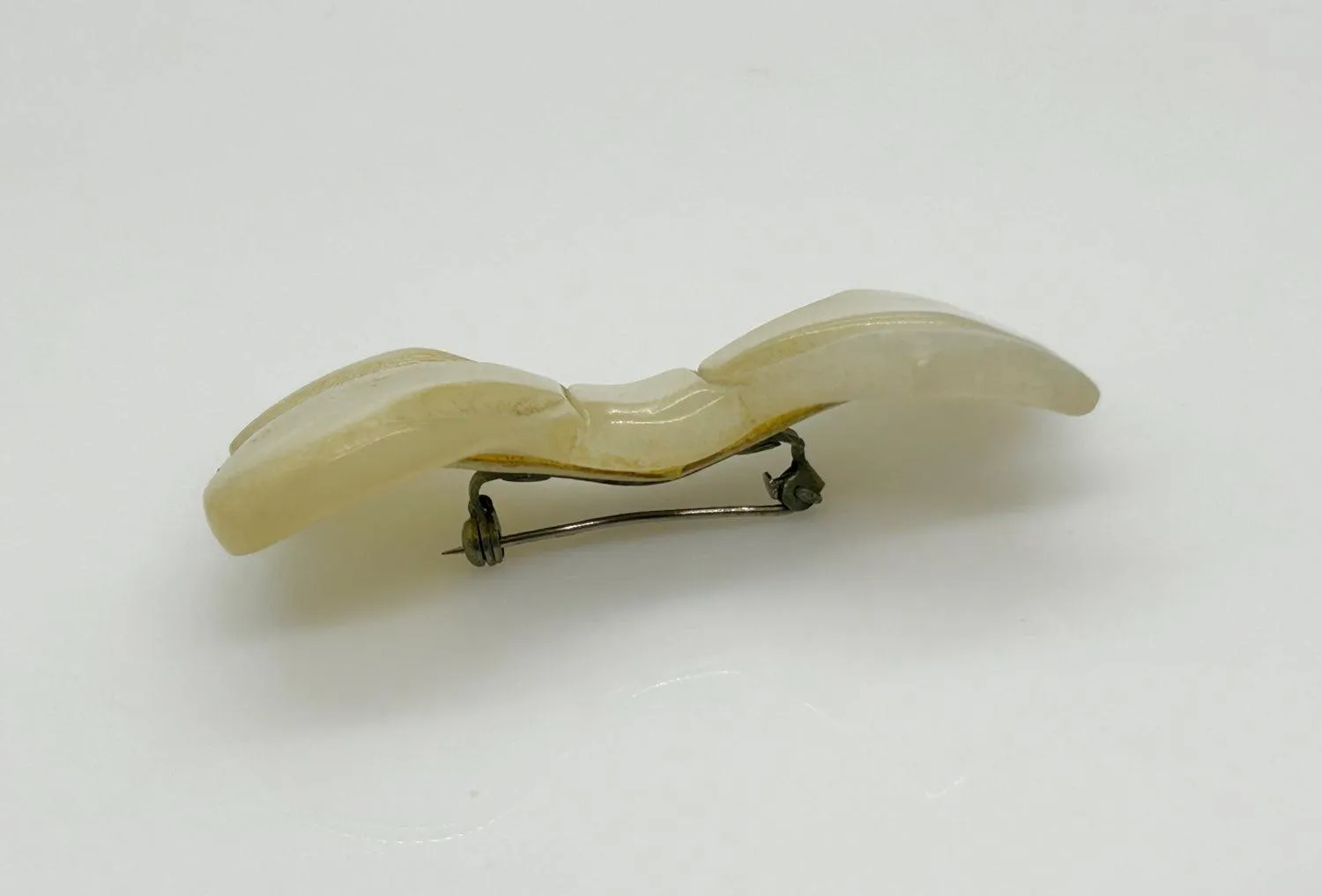 Luminous Vintage Mother of Pearl Bow Brooch