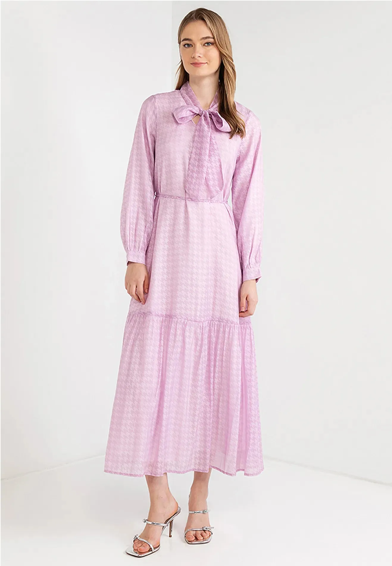 Ribbon Tie Houndstooth Maxi Dress