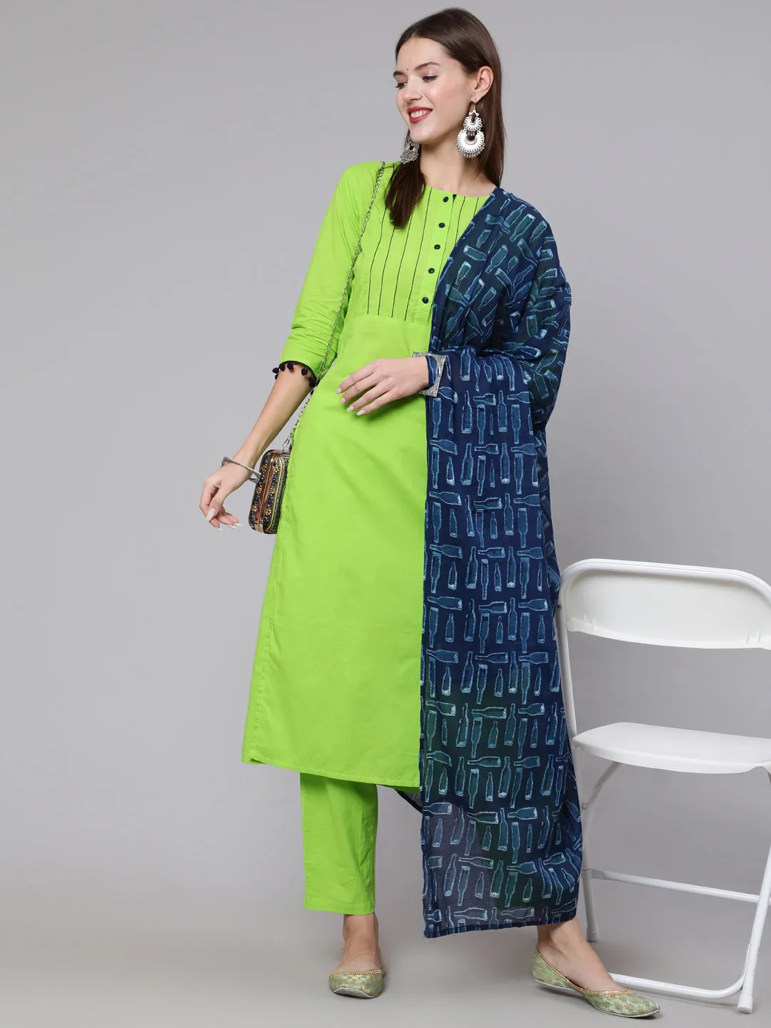 Women Green Solid Kurta And Trouser With Printed Dupatta